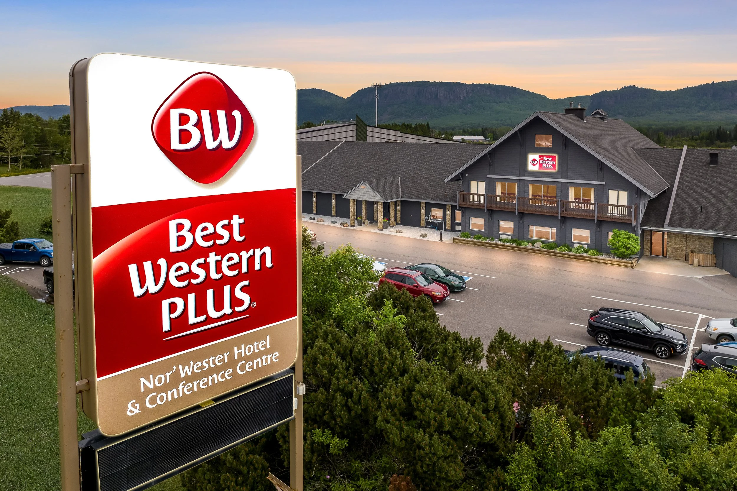 Best Western Plus Nor’Wester Hotel